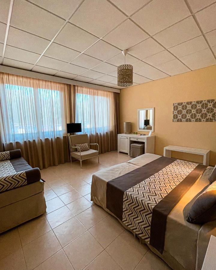 Hotel Lido Beach Phg 오리스타노 외부 사진